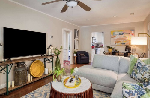Napa House | Stylish Napa Home with Private Yard & Fire Pit