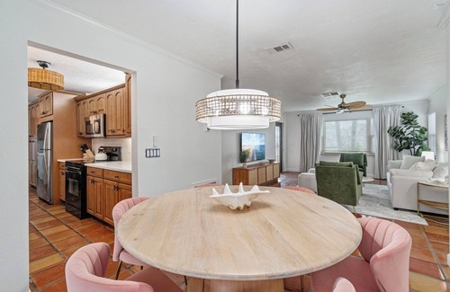 Coachman Glen House | Stylish Naples 4BR Home w/Pool & Patio - 3 KINGS