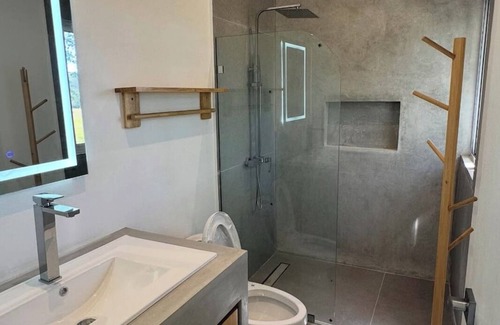 Cuajiniquil House | Stylish, New One-Bedroom Casita Close to the Beach and Great Surf Break