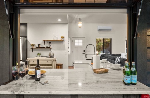 Sedona House | Stylish Oak Creek Home w/2 Suites, Spa & Firepit