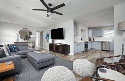 Scottsdale Highlands House | Stylish Old Town Escape Pool, Spa, Bikes, EV Charger & Pet-Friendly