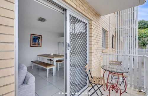 Milton Apartment | Stylish one bedroom flat in the Paddington, Brisbane. Five minutes to the city.
