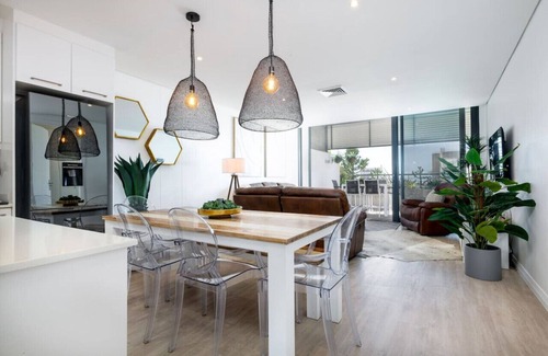 Umhlanga Apartment | Stylish Penthouse Beacon Rock 321