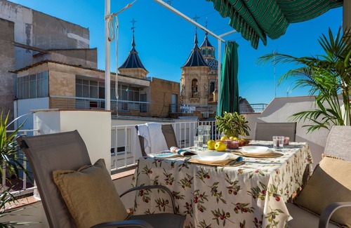 Centro - Sagrario Apartment | Stylish Penthouse with Terrace. Mano de Hierro