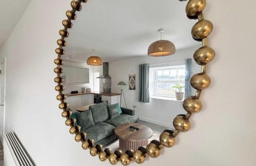 Chysauster Apartment | Stylish Penzance Apartment 2 Beds & Balcony
