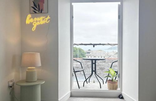 Chysauster Apartment | Stylish Penzance Apartment 2 Beds & Balcony