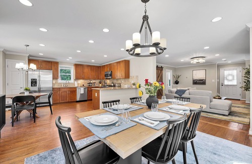 Claremont House | Stylish, Pet-Friendly, 4BR Perfect for Extended Stays - 15 mins from DC