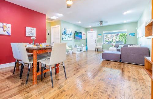 Dania Beach Villa | Stylish Pool Home Near Beach Family-friendly Fun