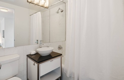 Gramercy Apartment | Stylish, Pristine 1 Bedroom near Gramercy Park