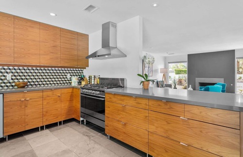 El Mirador House | Stylish PS Home w/heated pool/spa & mountain views