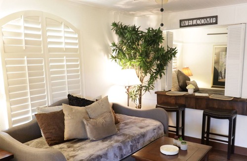 Old Town House | Stylish quaint Bungalow in Historic Old Town, sleeps up to 2-3 people