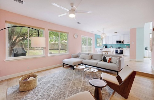 Wells Branch House | Stylish Retreat 10 Min to Domain/Q2 Gym &Games