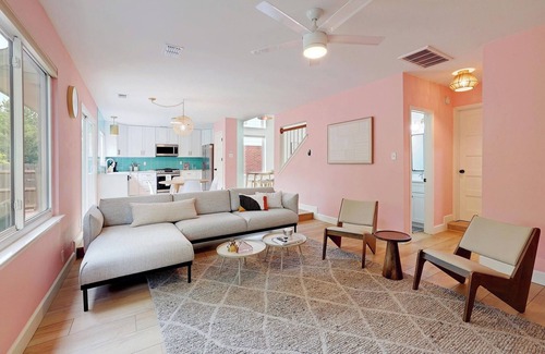 Wells Branch House | Stylish Retreat 10 Min to Domain/Q2 Gym &Games