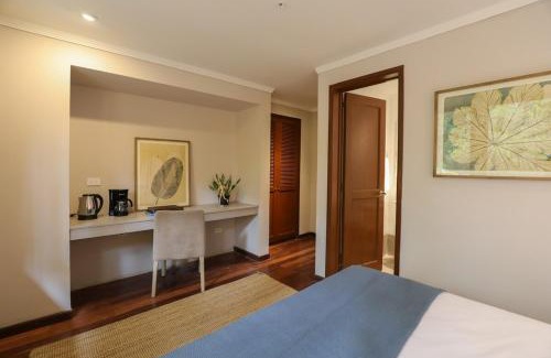 Financial District Apartment | Stylish Retreat in Zona G Comfort Awaits 204