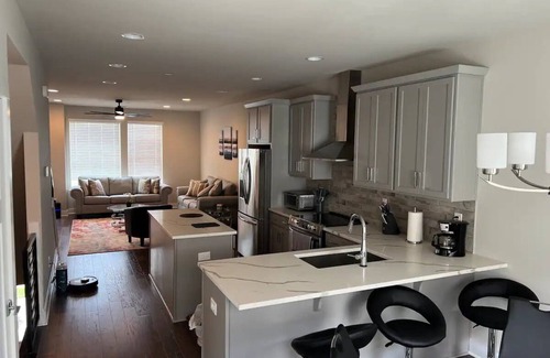 Dilworth House | Stylish roof top townhome uptown Charlotte