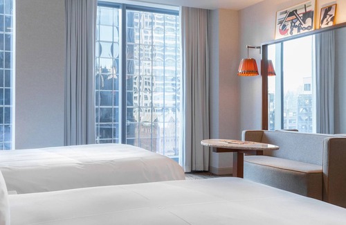 Downtown Seattle Hotel | Stylish Room With 2 Queen Beds Near Pike Place Market and Pioneer Square