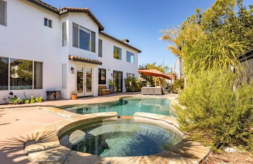 Rancho Penasquitos House | Stylish San Diego Oasis with Jacuzzi, Pool, Firepit and Close to Great Trails