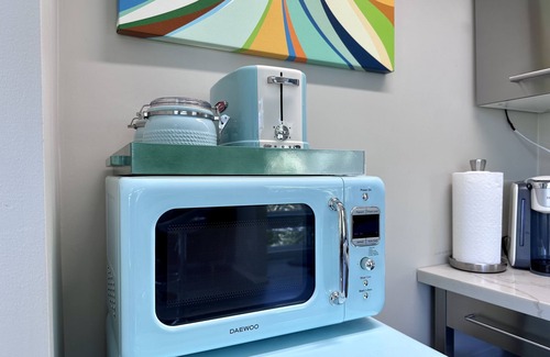 San Rafael Apartment | Stylish & Serene Suite with Views – Perfect for SF, Marin & Wine Country