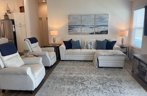 Sumter County House | Stylish Shadybrook retreat with golf cart, bikes & Tesla charger!
