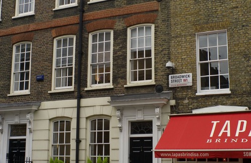Carnaby Apartment | Stylish Soho Apartment Sleeps 4