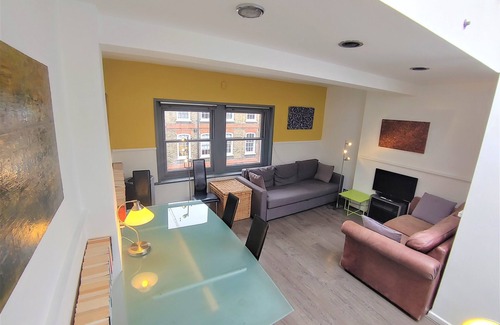 Carnaby Apartment | Stylish Soho Apartment Sleeps 4