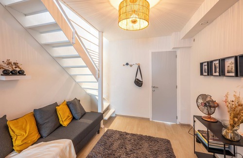 Quartier des Quais - Kaaienwijk Apartment | Stylish Spacious 3 Bedroom Duplex In Brussels | Superb Location