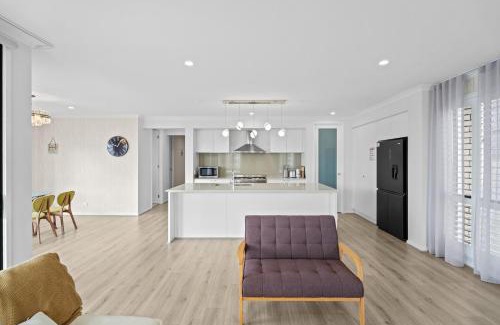 Spring Mountain Apartment | Stylish & Spacious 3BR 2BA Home in Spring Mountain