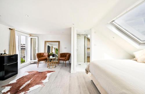 East Ham South House | Stylish & Spacious 4BR Home