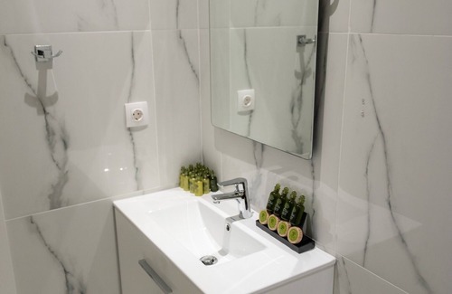 Palaio Faliro Apartment | Stylish spacious apartment in Palaio Faliro (Fal C1)