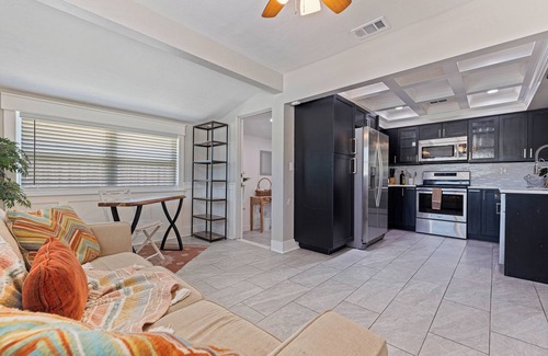 St. Petersburg - Clearwater House | Stylish St Pete Vacation Home w/Private Pool!
