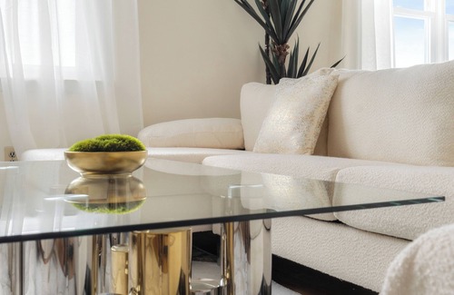Southeast Yonkers House | Stylish Stay in City’s Best Spot - The Perfect Stay