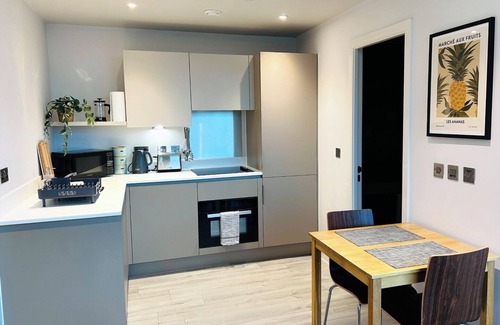 Bracknell Apartment | Stylish Studio Apartment in Bracknell