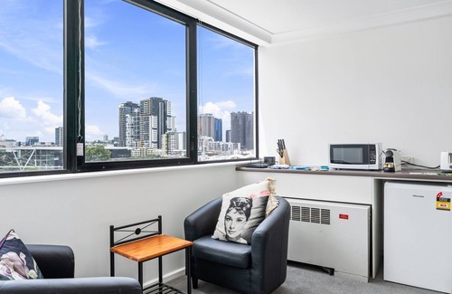 Brisbane Central Business District Apartment | Stylish Studio in the Heart of Brisbane City