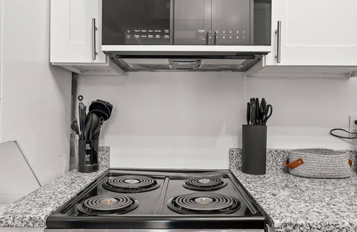 Bloomingdale Bed & Breakfast | Stylish Studio in Bloomingdale!