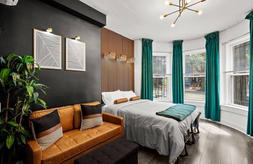 Bloomingdale Bed & Breakfast | Stylish Studio in Bloomingdale!