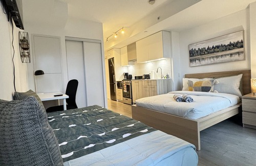 Church and Wellesley Apartment | STYLISH STUDIO IN JARVIS ST