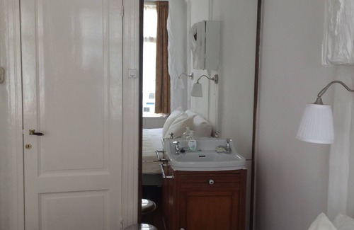 Plantage Apartment | Stylish Stunning Vintage Apartment in Great Central Area of Amsterdam