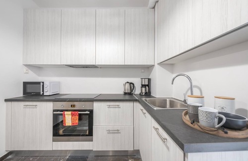 Ilisia Apartment | Stylish Suite by Cloudkeys
