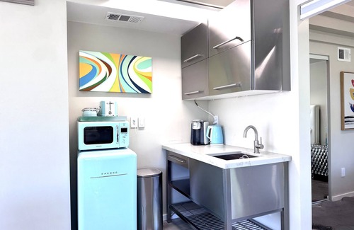 San Rafael Apartment | Stylish Suite with VIEWS - Spacious Luxury, Stylish Suite with VIEWS - Luxury Retreat