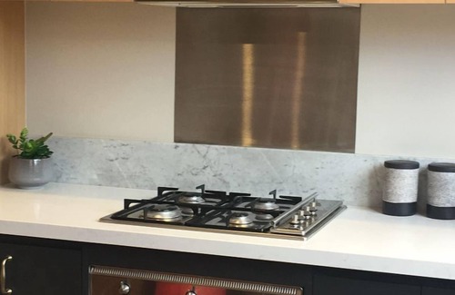 South Melbourne House | Stylish Townhouse close to CBD, Crown, Albert Park