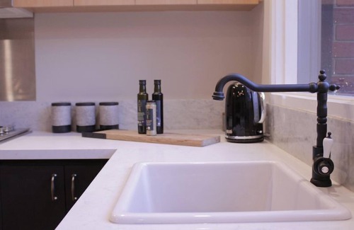 South Melbourne House | Stylish Townhouse close to CBD, Crown, Albert Park