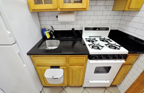 Central Park South Apartment | Stylish UES Studio | Steps from Central Park & Restaurants