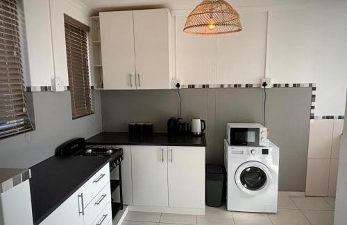 Henties Bay Apartment | Stylish unit with amazing view