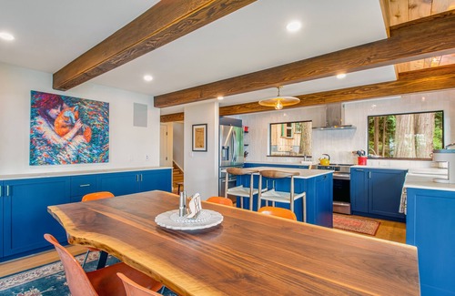 Lopez Island House | Stylish waterfront oasis w/hot tub, fiber optic internet, & entertainer's deck