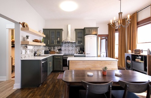 Little Italy Apartment | Stylishly Renovated 2BR Home Near Downtown & Zoo