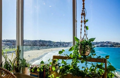 Bondi Beach Apartment | ★ Sub-Penthouse Beach View ★ by Sydney Dreams ★