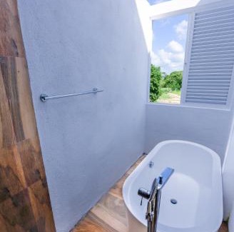 Nuwaragam Palatha Central Hotel | Subaseth Villa