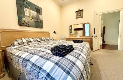 Shenton Park House | Subiaco Heritage House "gem"!