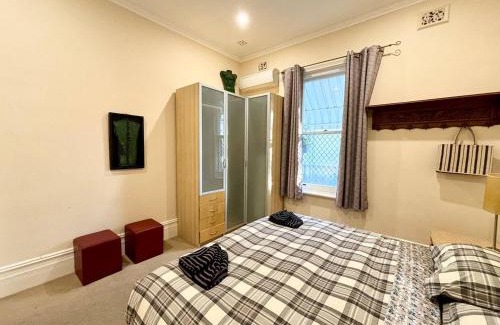 Shenton Park House | Subiaco Heritage House "gem"!