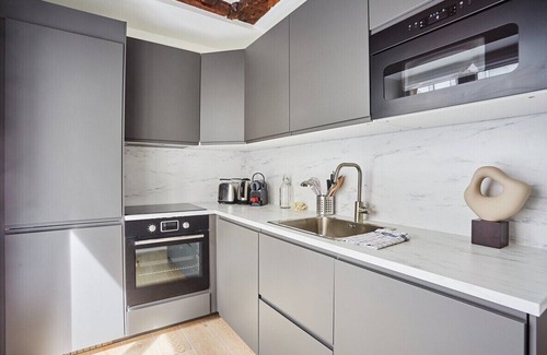 Les Halles Apartment | Sublim and New apartment Louvre Museum 2 Bedroomsn